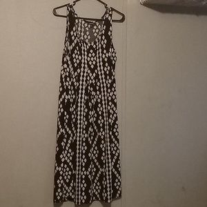 Diamond like black and white medium design dress